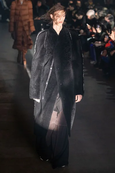 Look 39